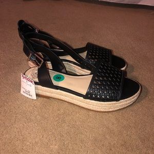 Vince Camuto Platform Sandles